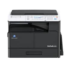 Bizhub 225i 22ppm, N&B RAM 256Mo, 
carte reseau écran LCD, Cassette 250f, 
bypass 100f,
*DF633  Chargeur documenbts 
*AD509    Unite recto verso 